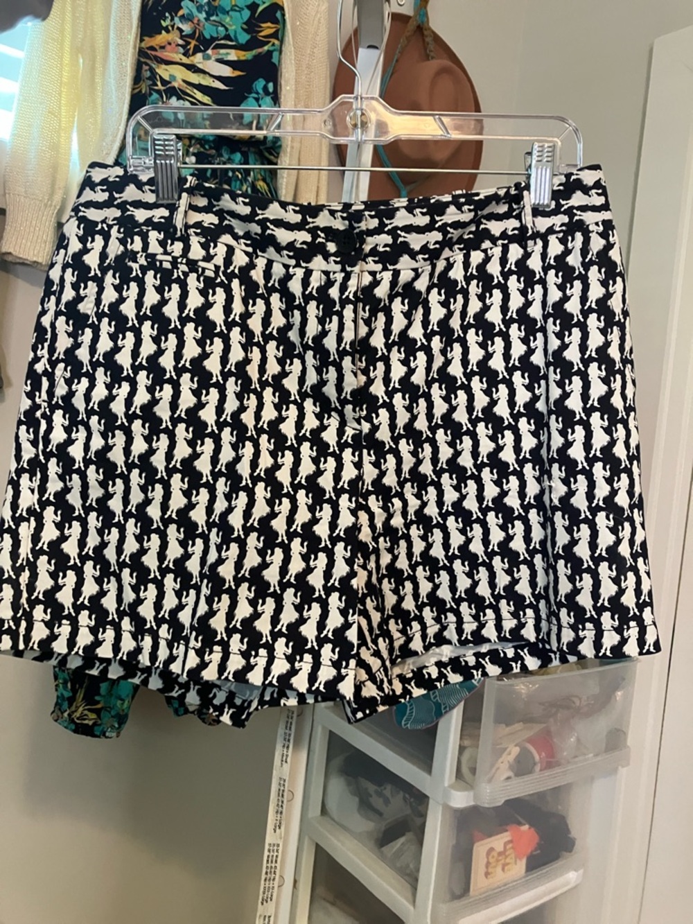 Talbots Navy and White Novelty Print Shorts with Hula Dancer Silhouette